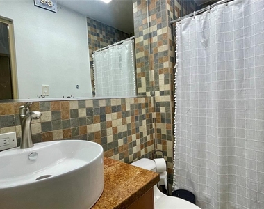Luciano 1124 Ashford Avenue - Photo Thumbnail 14
