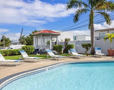 2306 Calle Laurel - Photo Thumbnail 27