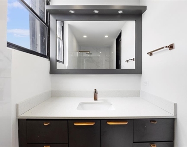2306 Calle Laurel - Photo Thumbnail 23