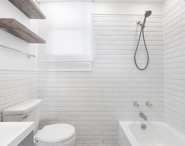 2306 Calle Laurel - Photo Thumbnail 12