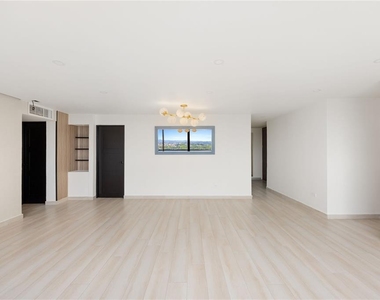 2306 Calle Laurel - Photo Thumbnail 3