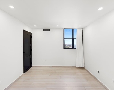 2306 Calle Laurel - Photo Thumbnail 15