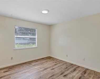 3800 Se 17th Ct - Photo Thumbnail 11