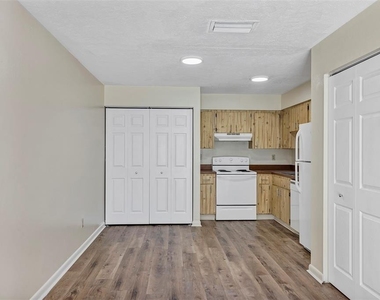 3800 Se 17th Ct - Photo Thumbnail 9