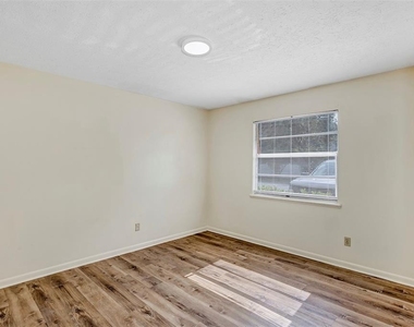 3800 Se 17th Ct - Photo Thumbnail 15