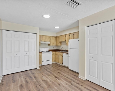 3800 Se 17th Ct - Photo Thumbnail 6