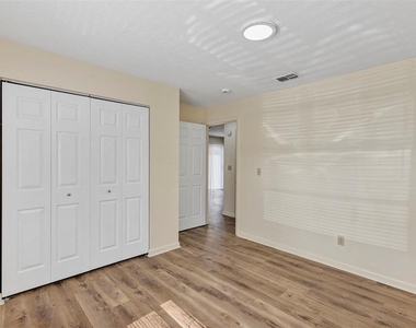 3800 Se 17th Ct - Photo Thumbnail 17