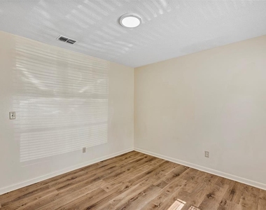 3800 Se 17th Ct - Photo Thumbnail 18