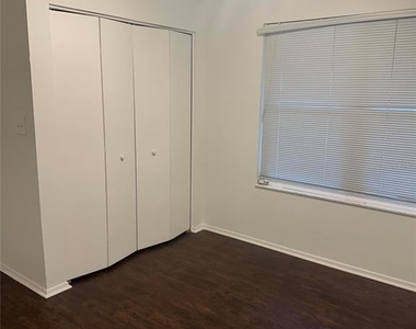 1512 Ison Lane - Photo Thumbnail 4