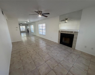 4834 S Semoran Boulevard - Photo Thumbnail 2