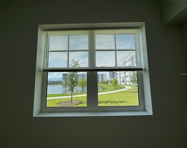 5587 Millenia Park Blvd - Photo Thumbnail 8