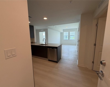 5587 Millenia Park Blvd - Photo Thumbnail 1