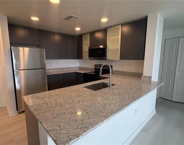 5587 Millenia Boulevard - Photo Thumbnail 5
