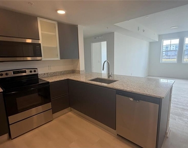 5587 Millenia Boulevard - Photo Thumbnail 4