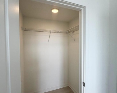 5587 Millenia Boulevard - Photo Thumbnail 21