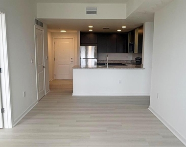 5587 Millenia Boulevard - Photo Thumbnail 10