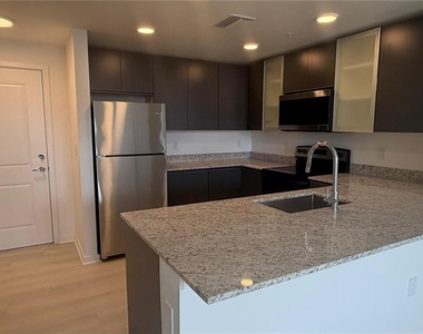 5587 Millenia Boulevard - Photo Thumbnail 6