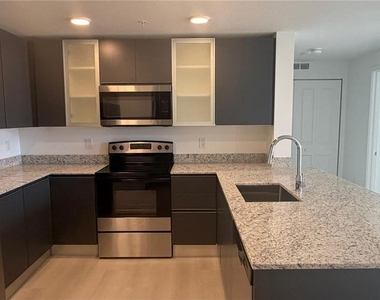 5587 Millenia Boulevard - Photo Thumbnail 3