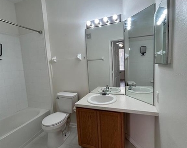 3224 Dante Drive - Photo Thumbnail 5
