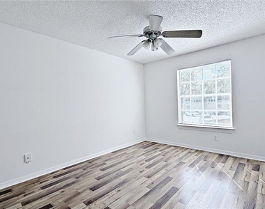 1037 S Hiawassee Road - Photo Thumbnail 8