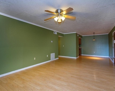 908 Lake Destiny Road - Photo Thumbnail 6