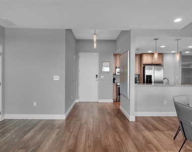 525 E Jackson Street - Photo Thumbnail 24