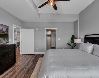 525 E Jackson Street - Photo Thumbnail 15