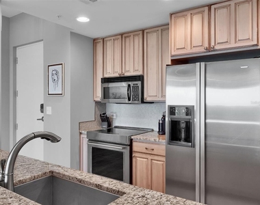 525 E Jackson Street - Photo Thumbnail 28