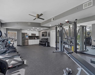 525 E Jackson Street - Photo Thumbnail 37