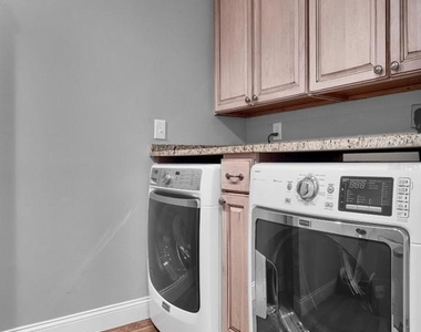 525 E Jackson Street - Photo Thumbnail 26