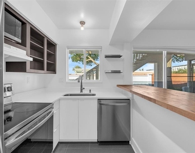 1140 S Orlando Avenue - Photo Thumbnail 11