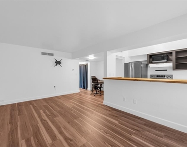 1140 S Orlando Avenue - Photo Thumbnail 8
