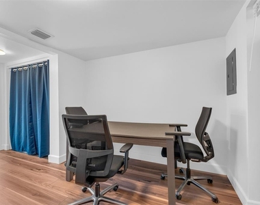 1140 S Orlando Avenue - Photo Thumbnail 9