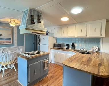 1214 Dustin Drive - Photo Thumbnail 2