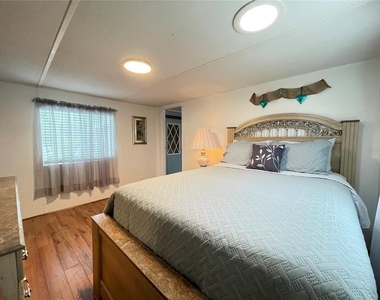 1214 Dustin Drive - Photo Thumbnail 9