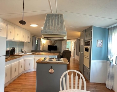 1214 Dustin Drive - Photo Thumbnail 6