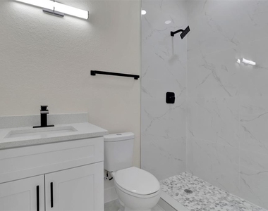 4503 15th Street Sw - Photo Thumbnail 18