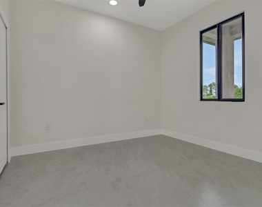 4503 15th Street Sw - Photo Thumbnail 19