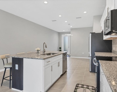 6212 Dry Tortugas Drive - Photo Thumbnail 14