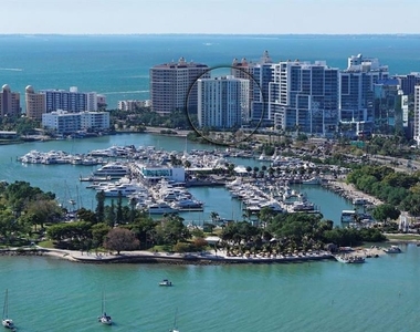 1111 N Gulfstream Avenue - Photo Thumbnail 25