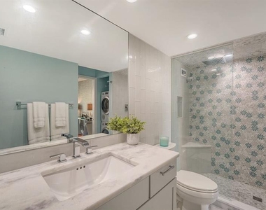 1111 N Gulfstream Avenue - Photo Thumbnail 19
