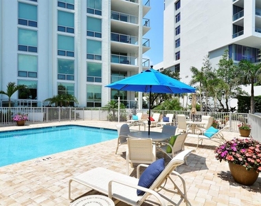 1111 N Gulfstream Avenue - Photo Thumbnail 27