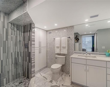 1111 N Gulfstream Avenue - Photo Thumbnail 13