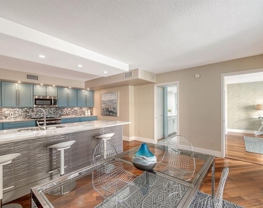 1111 N Gulfstream Avenue - Photo Thumbnail 10