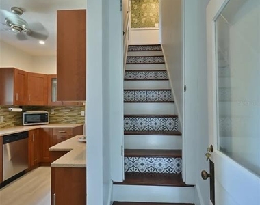 2408 Hillview Street - Photo Thumbnail 16