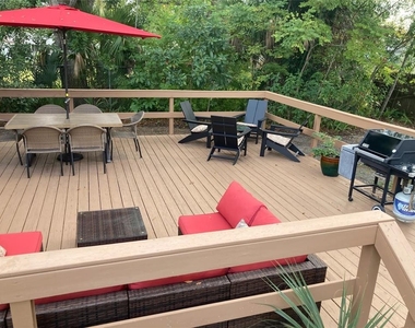 2408 Hillview Street - Photo Thumbnail 23