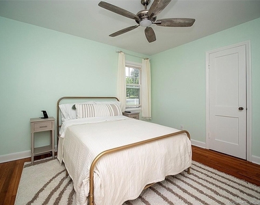 30 Seaview Avenue - Photo Thumbnail 20