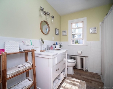 30 Seaview Avenue - Photo Thumbnail 17
