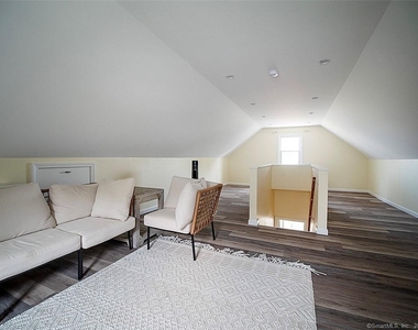 30 Seaview Avenue - Photo Thumbnail 28