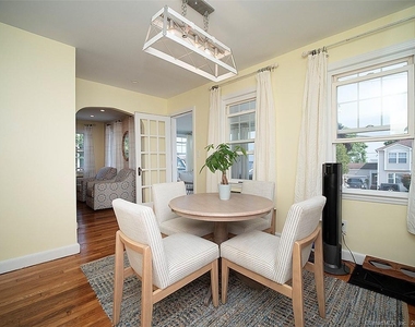 30 Seaview Avenue - Photo Thumbnail 14